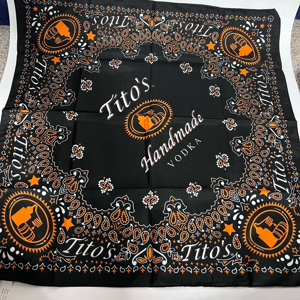 NWOT | TITOS Bandana